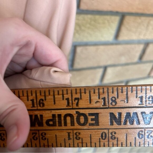 Theory Blush Pink 100% Wool Single Button Blazer Women’s Size 0 - Picture 7 of 7